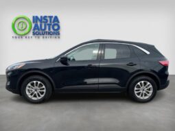 
										2022 Ford Escape SE full									