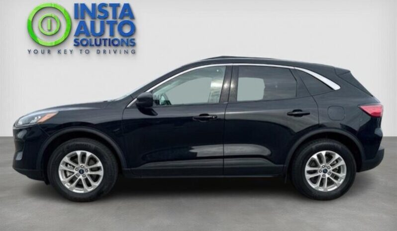 
								2022 Ford Escape SE full									