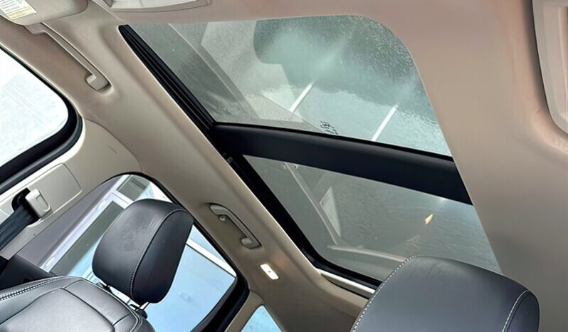 
								2019 Ford Escape SEL full									