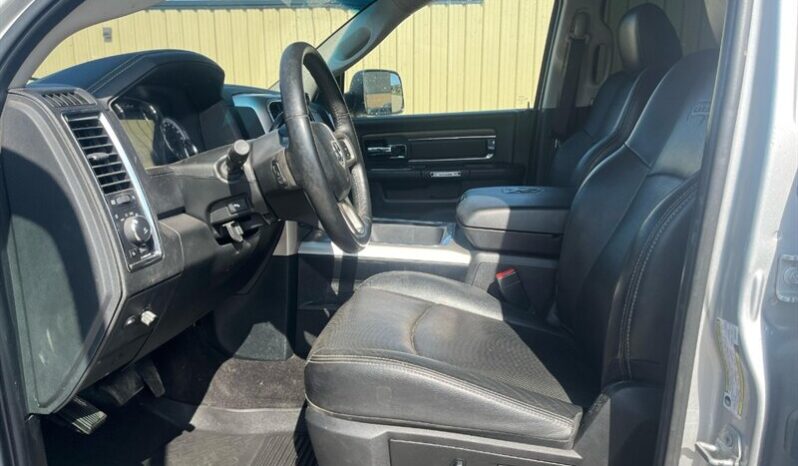 
								2017 RAM 3500 Laramie Sport Lifted Diesel full									
