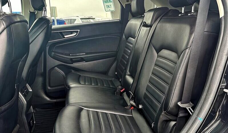 
								2019 Ford Edge SEL full									