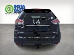 
										2016 Nissan Rogue SV Moonroof full									