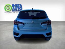 
										2022 Mitsubishi RVR SE full									