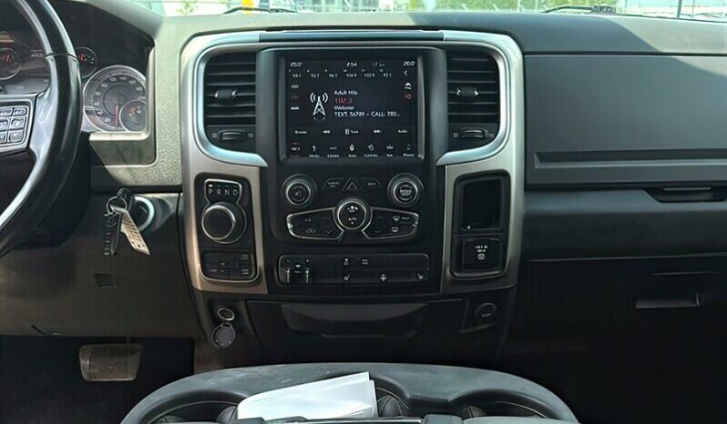 
								2018 RAM 1500 SLT full									
