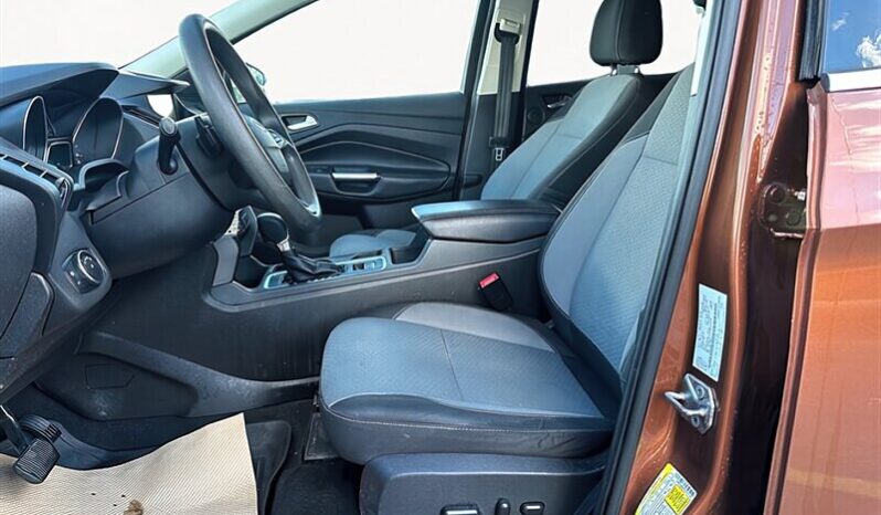 
								2017 Ford Escape SE full									