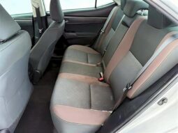 
										2019 Toyota Corolla L full									