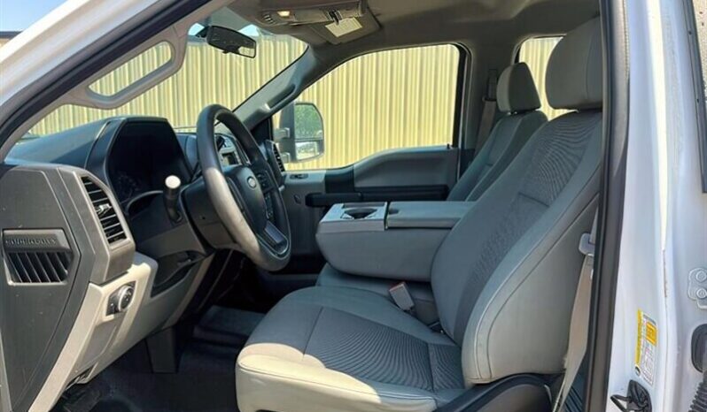
								2019 Ford F-250 XL FX4 full									
