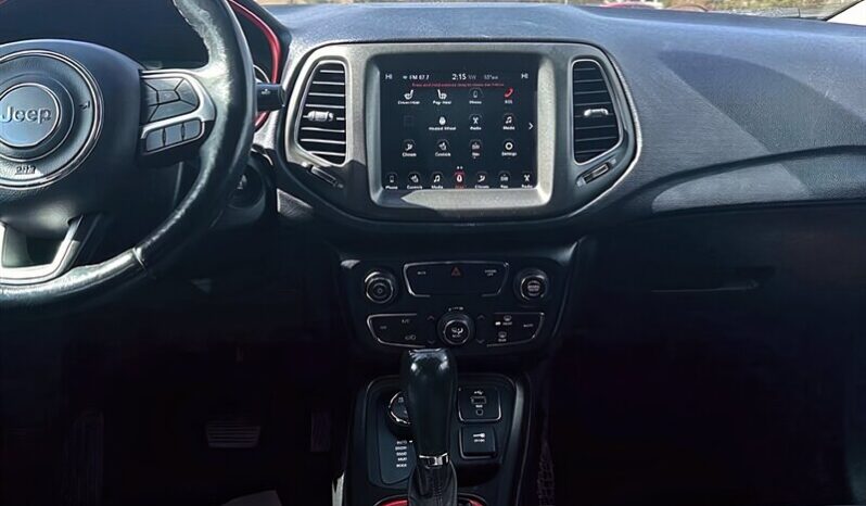 
								2017 Jeep Compass Trailhawk full									