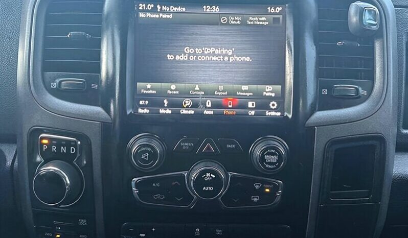 
								2019 RAM 1500 Express full									