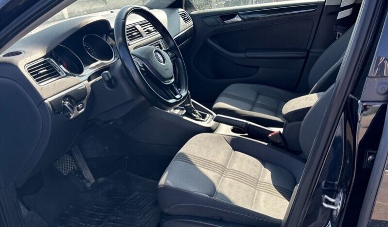 
								2017 Volkswagen Jetta 1.4T Wolfsburg Edition full									