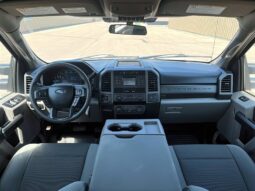 
										2019 Ford F-250 XL FX4 full									