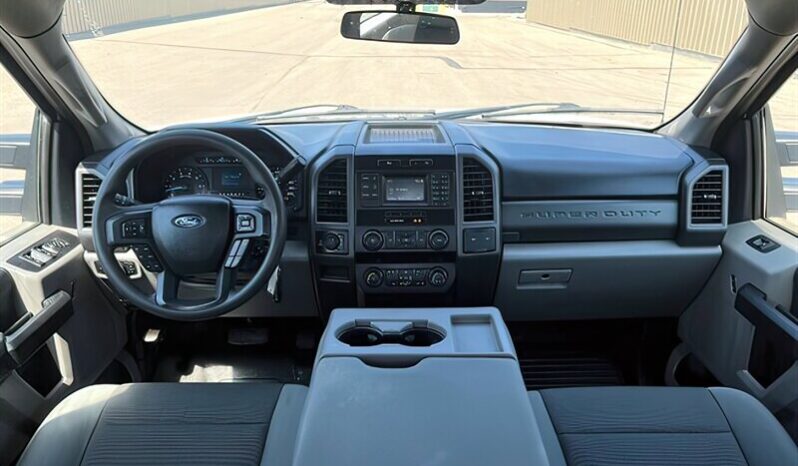 
								2019 Ford F-250 XL FX4 full									