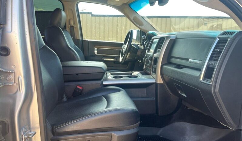 
								2017 RAM 3500 Laramie Sport Lifted Diesel full									