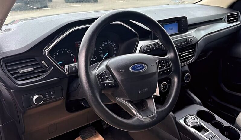 
								2020 Ford Escape S full									