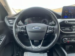 
										2021 Ford Escape SEL full									