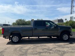 
										2019 Ford F-350 Super Duty XLT full									