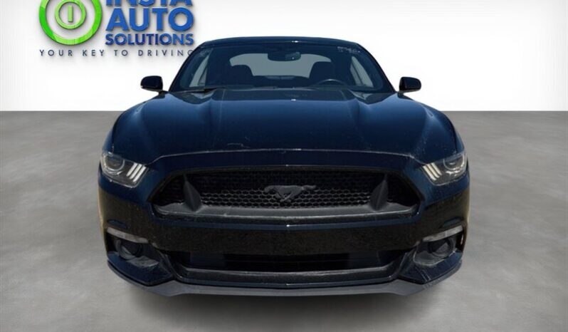 
								2016 Ford Mustang V6 Fastback full									