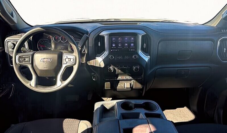 
								2020 Chevrolet Silverado 1500 RST full									