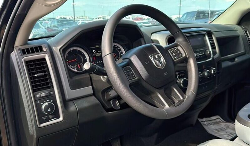 
								2019 RAM 1500 Classic SXT Plus full									