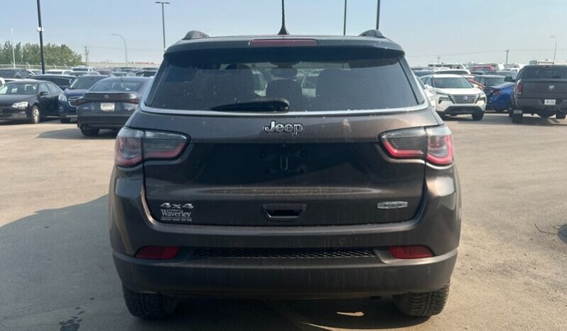 
								2019 Jeep Compass North full									