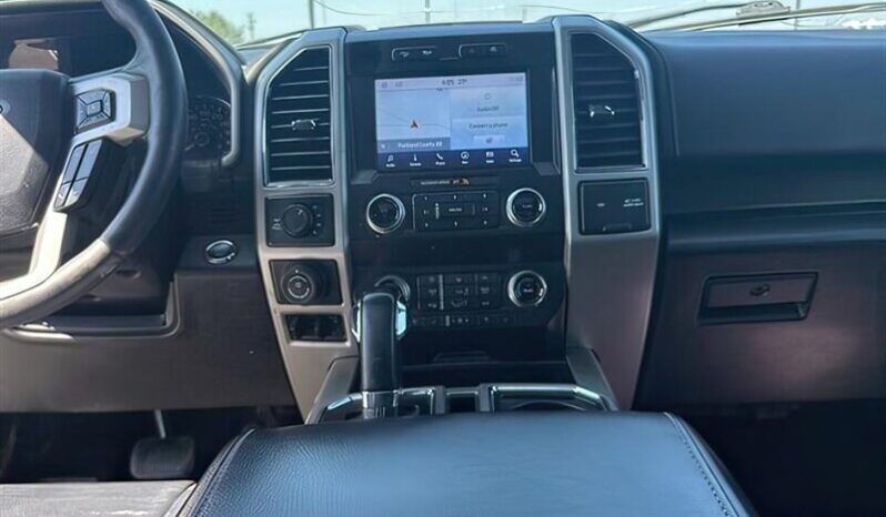 
								2019 Ford F-150 Lariat full									