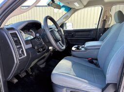
										2017 RAM 1500 ST full									