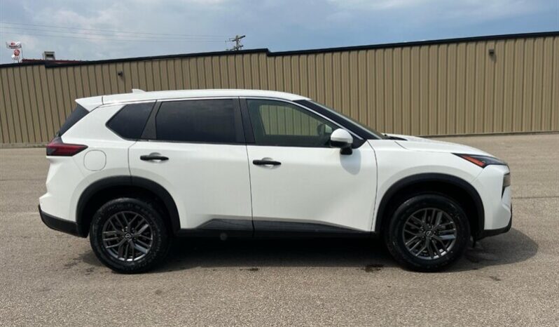 
								2024 Nissan Rogue S full									