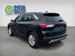 
										2022 Ford Escape SE full									