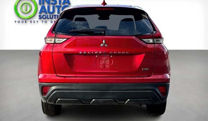 
								2022 Mitsubishi Eclipse Cross ES full									