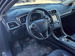 
										2017 Ford Fusion SE full									