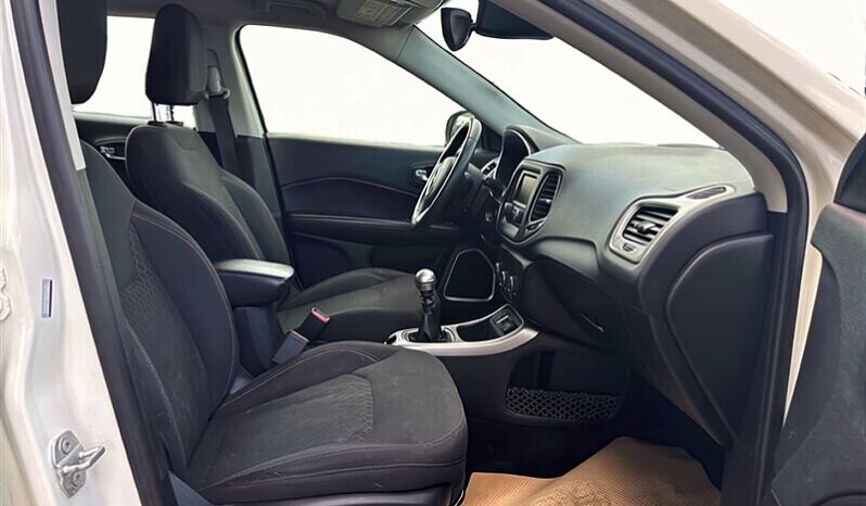 
								2018 Jeep Compass Sport full									