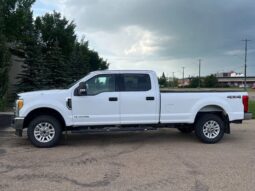 
										2017 Ford F-350 Super Duty XLT full									