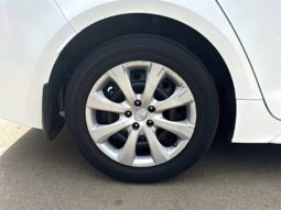 
										2020 Toyota Corolla LE full									