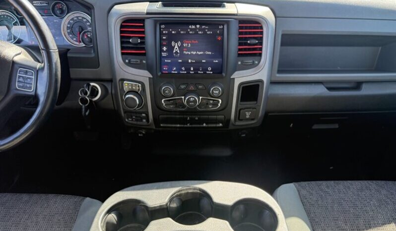 
								2020 RAM 1500 Classic Express full									