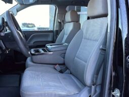 
										2018 Chevrolet Silverado 1500 Custom full									