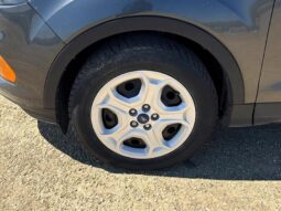 
										2019 Ford Escape S full									