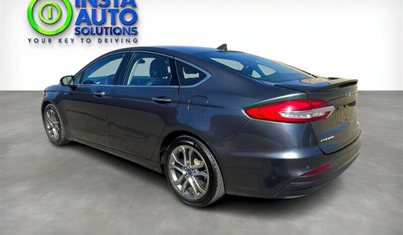 
								2020 Ford Fusion Hybrid Titanium full									