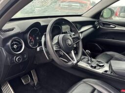 
										2018 Alfa Romeo Stelvio Sport full									