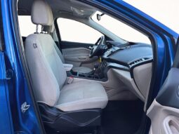 
										2017 Ford Escape SE full									