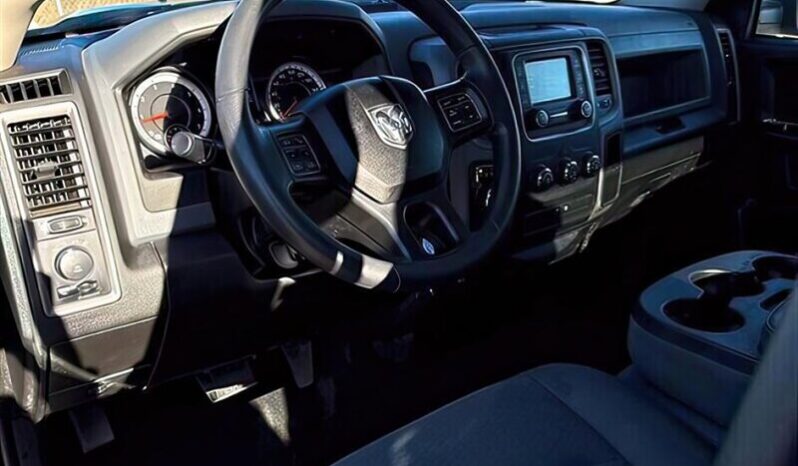 
								2019 RAM 1500 Classic ST full									