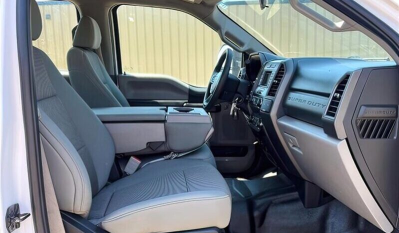 
								2019 Ford F-250 XL FX4 full									