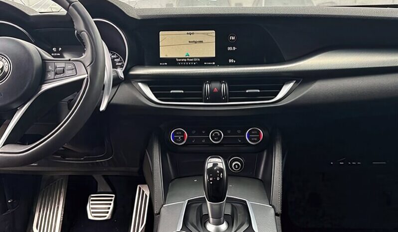 
								2018 Alfa Romeo Stelvio Sport full									