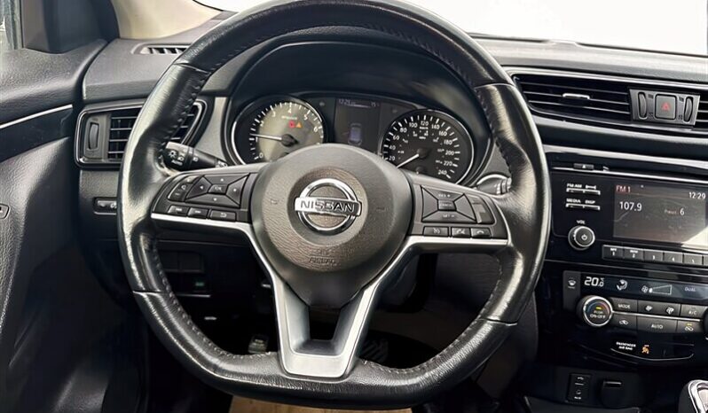 
								2018 Nissan Qashqai SV full									