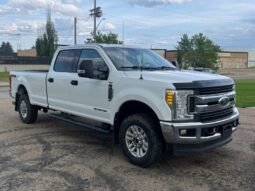 
										2017 Ford F-350 Super Duty XLT full									
