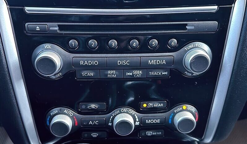 
								2018 Nissan Pathfinder S full									