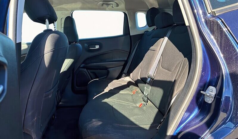 
								2017 Jeep Compass Sport full									