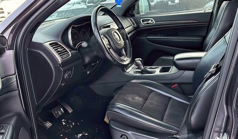 
								2019 Jeep Grand Cherokee Laredo 4WD full									
