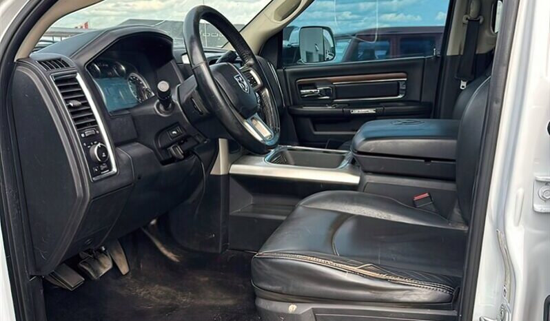 
								2016 RAM 3500 Laramie Diesel Dually full									