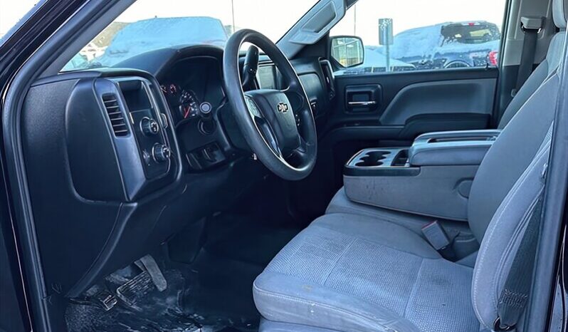 
								2018 Chevrolet Silverado 1500 Custom full									