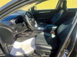
										2020 Ford Fusion Hybrid Titanium full									